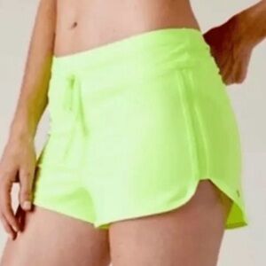 NWT Athleta Surge Swim Electric Green Shorts Size Small